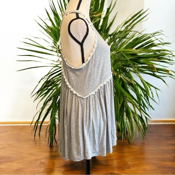 POL Gray Sleeveless Babydoll Tunic Top with Crochet Trim – Size M - Picture 3 of 11